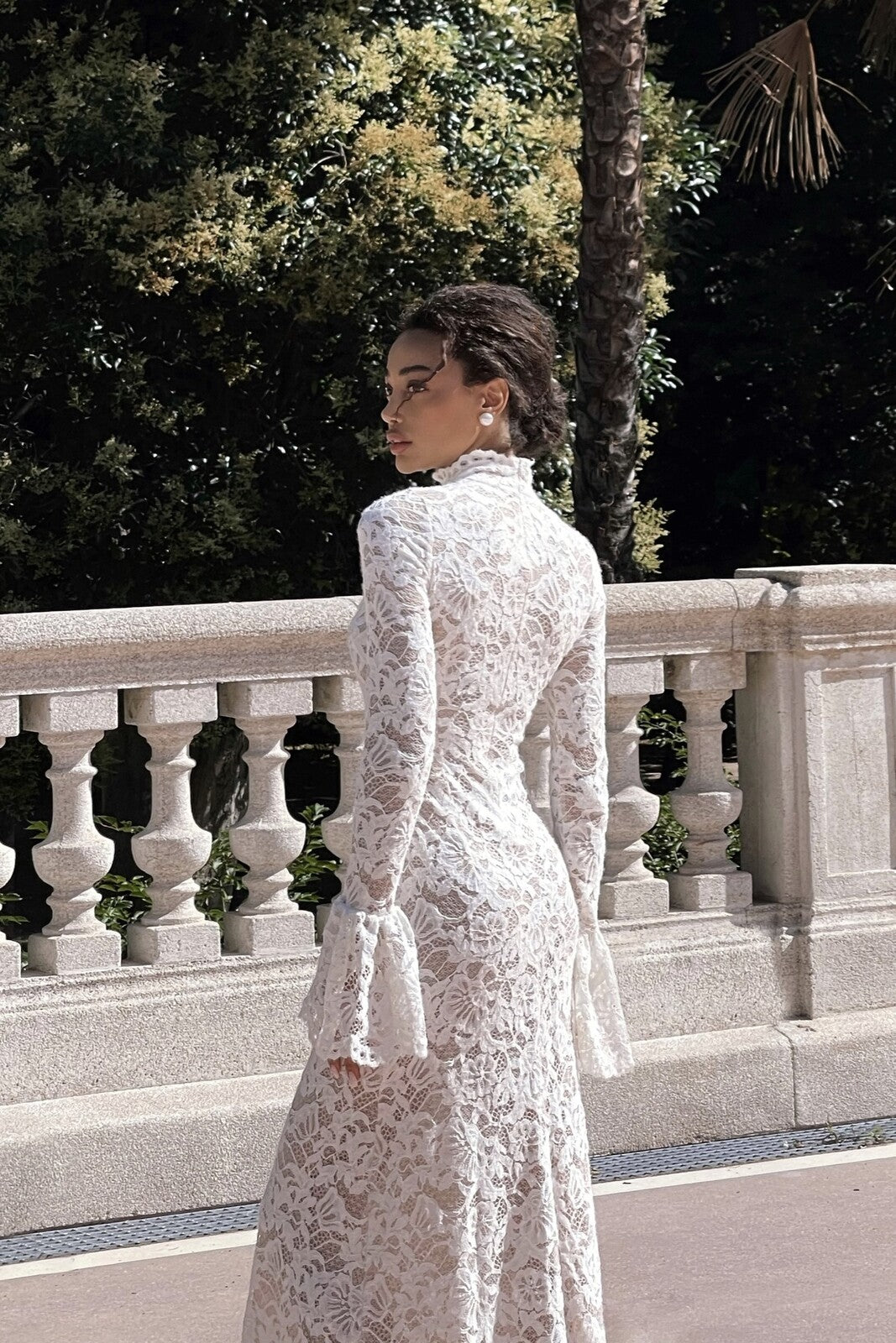 WHITE LACE DRESS WITH COLLAR