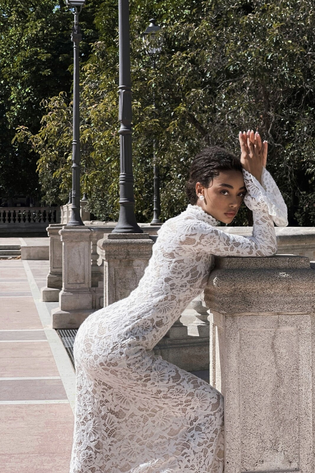 WHITE LACE DRESS WITH COLLAR