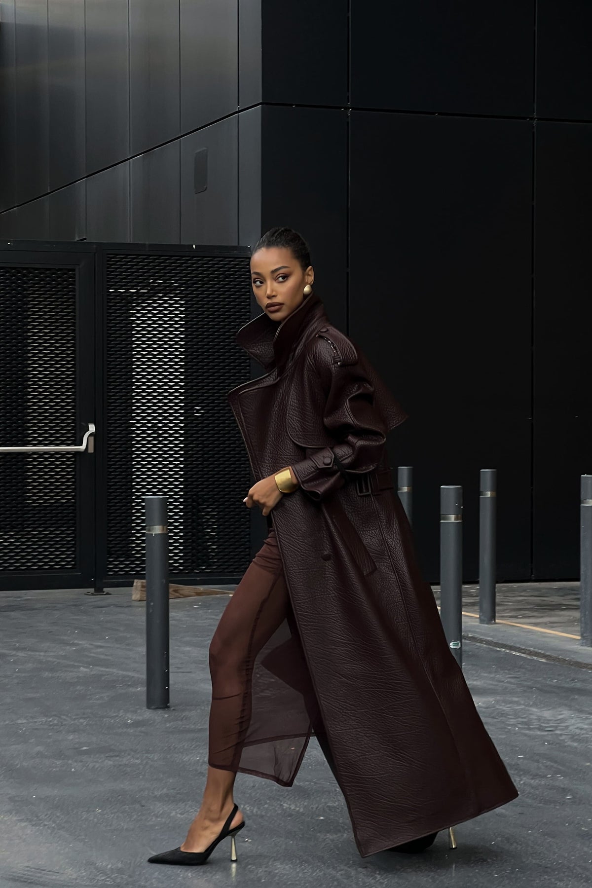 GABARDINE MARRON AVEC TEXTURE