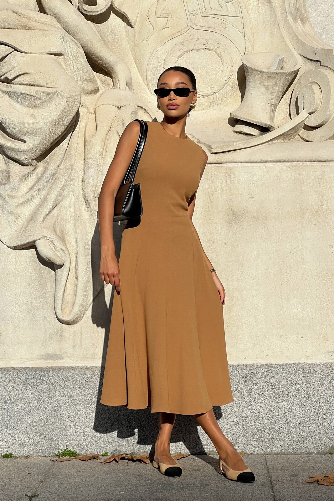 CAMEL SLEEVELESS DRESS