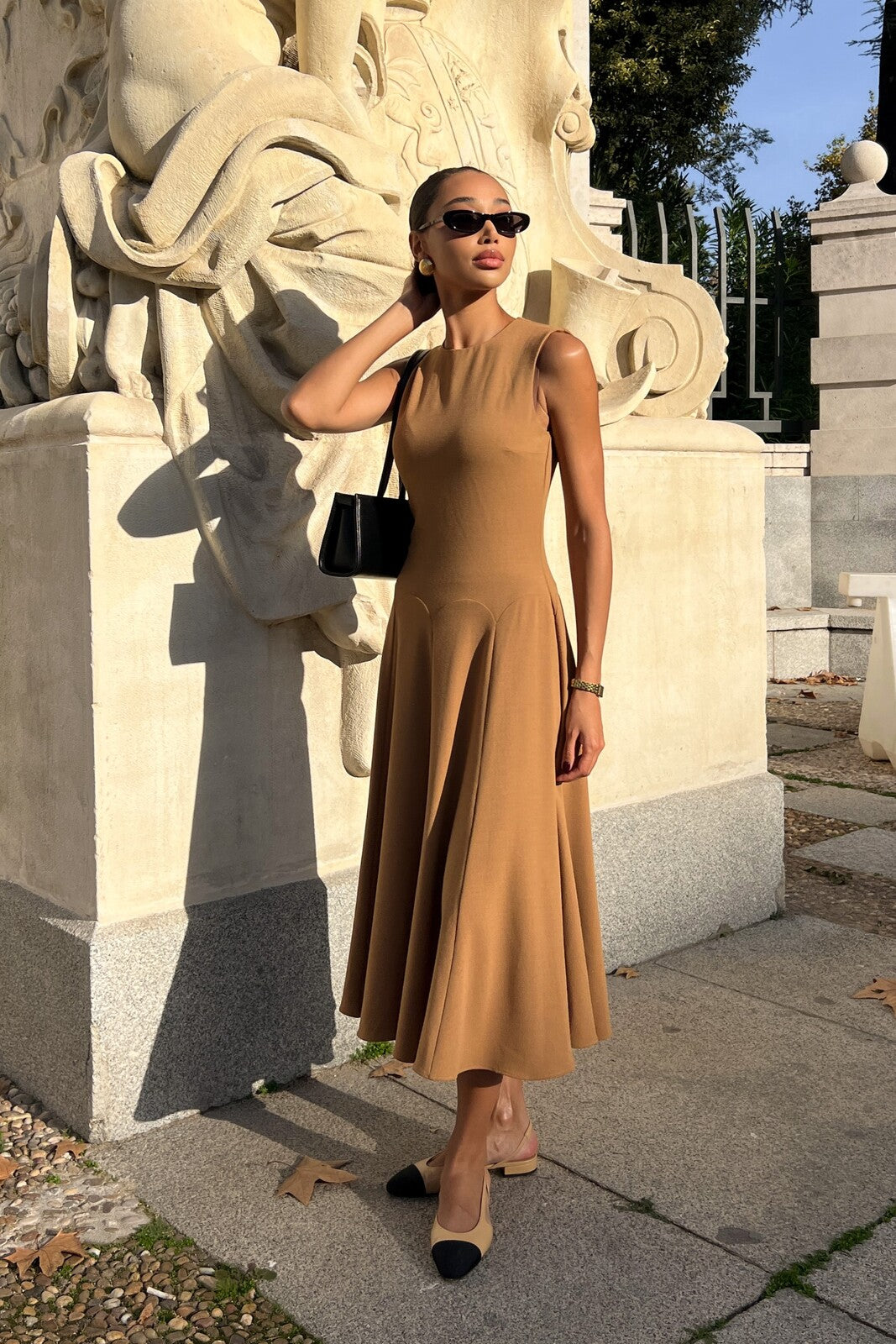 CAMEL SLEEVELESS DRESS