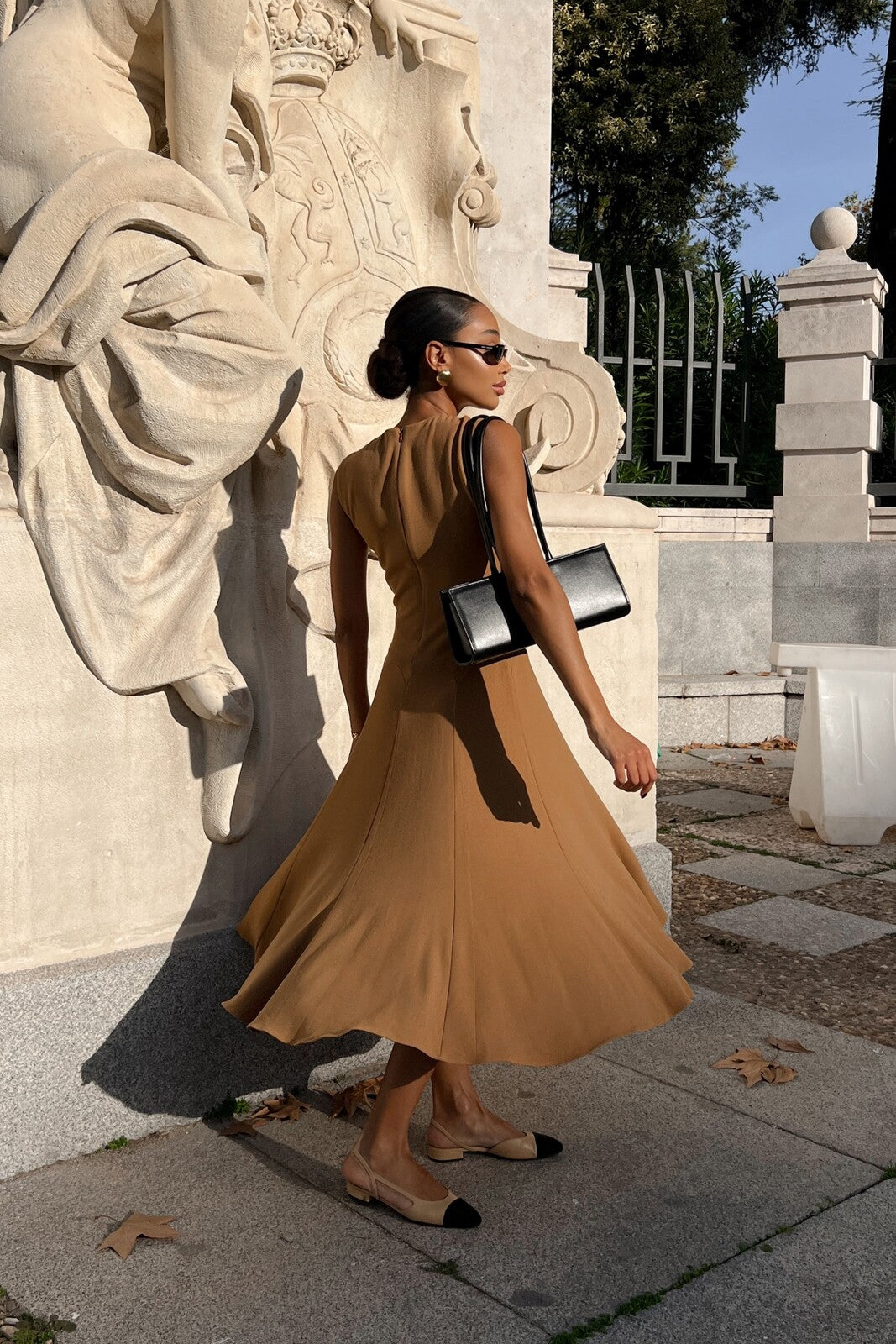 CAMEL SLEEVELESS DRESS