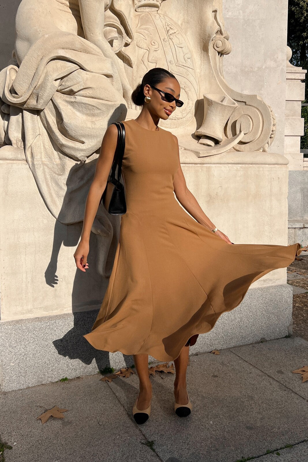 CAMEL SLEEVELESS DRESS