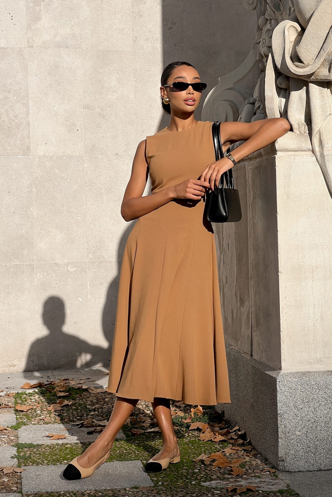 CAMEL SLEEVELESS DRESS