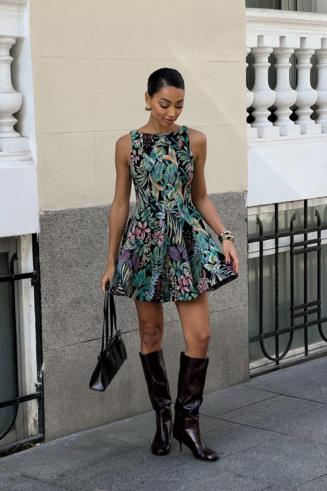 ROBE COURTE VERTE À IMPRIMÉ FLORAL