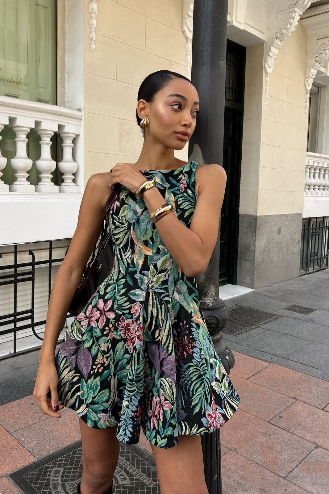 ROBE COURTE VERTE À IMPRIMÉ FLORAL