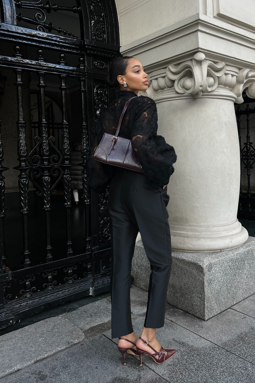 LONG BLACK TULLE BLOUSE WITH FLOWERS