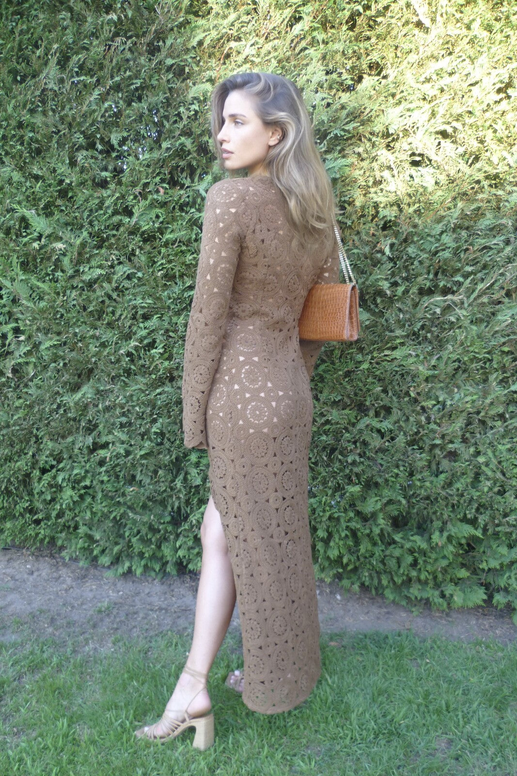 LONG BROWN KNIT DRESS